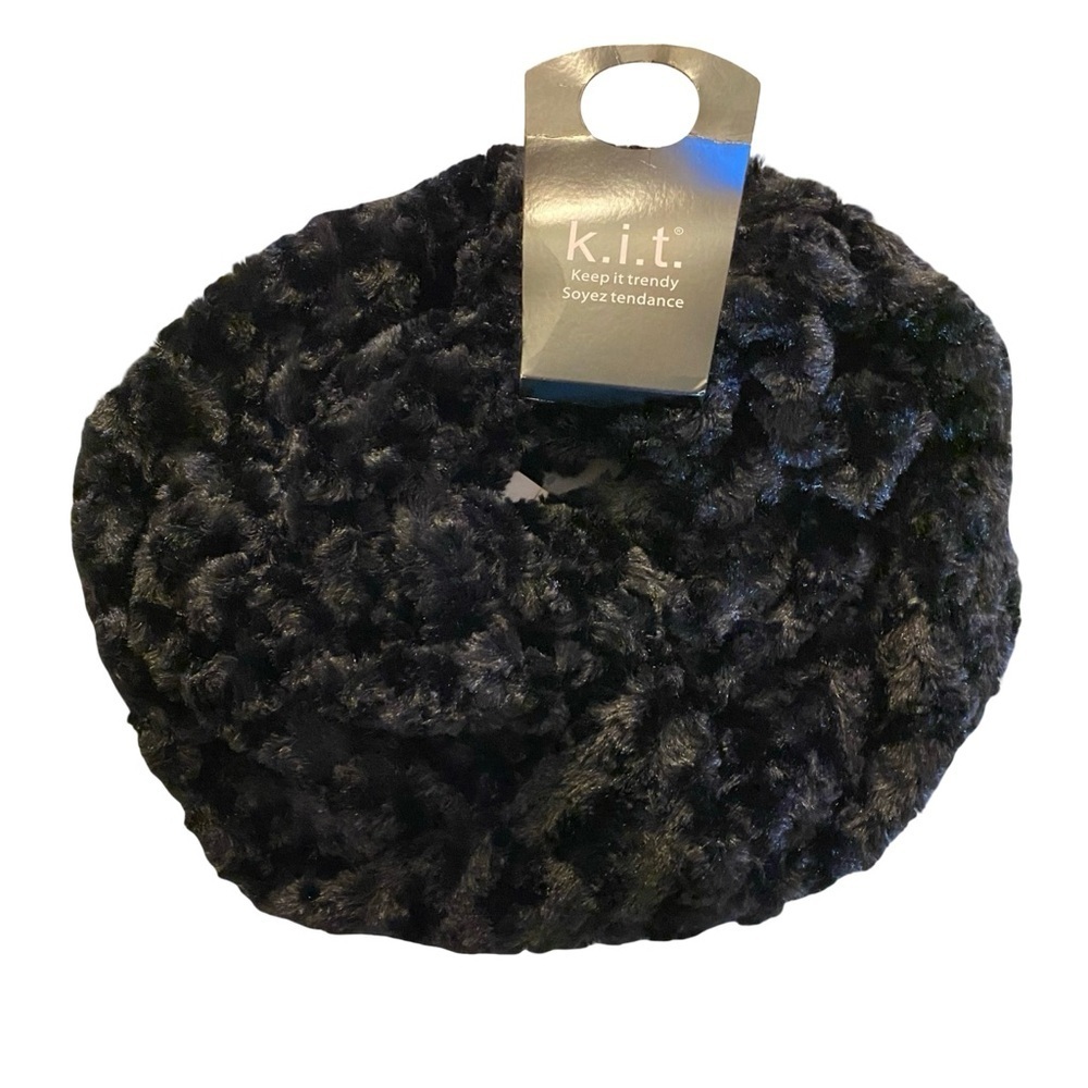 KIT Infinity Scarf Black Plush Soft Fuzzy Womens Unisex New NWT